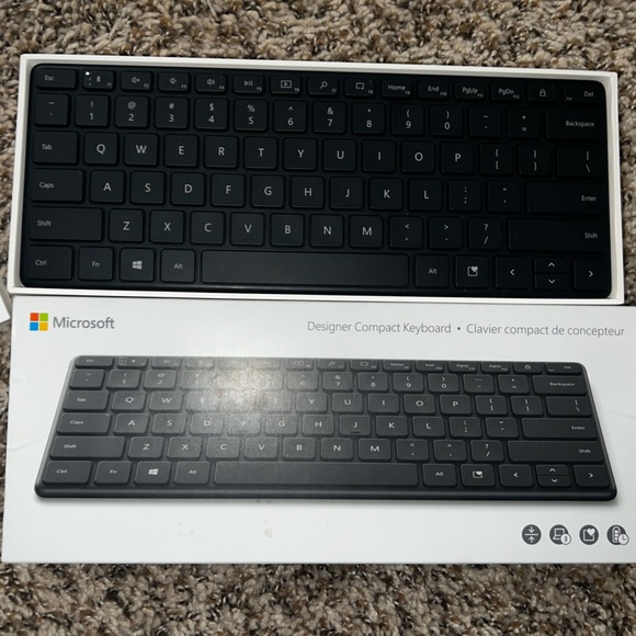 Microsoft designer compact Keyboard - Picture 3 of 3
